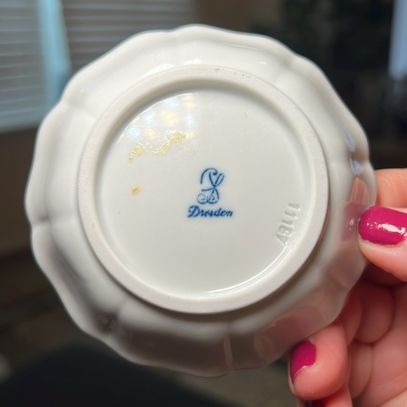 Vintage Dresden handpainted fine porcelain gold accent ring dish trinket dish - Picture 3 of 4